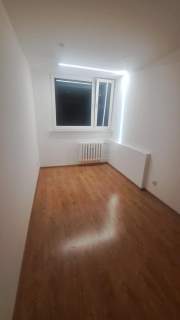 Wysoki parter 3 pokoje po remoncie Balkon Cicha okolica