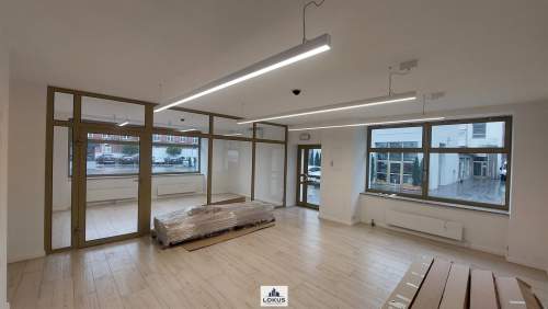 Lokal handlowy usługowy biurowy 150 m2 parking