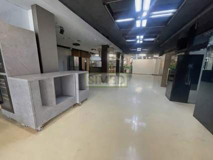 Showroom,parter,witryny,wys.3,5m,klima,wentylacja