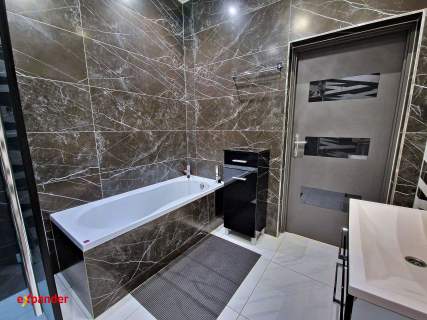 Luksusowy apartament z 4 pokojami Gotowy do wprowadzenia