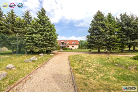 Ośrodek Mazury 6,5 ha, 35 pokoi, 1356m2