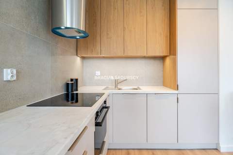 Pierwszy najem Balkon Miejsce postojowe