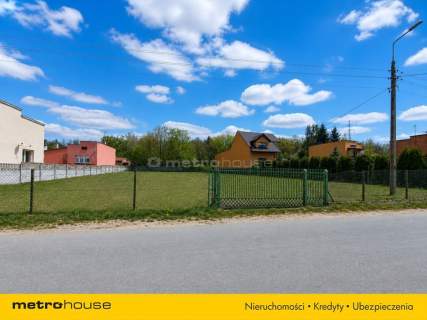 1220 m ,media, asfalt, spokojna część Radomia