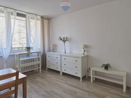 Mieszkanie 2-pokojowe z balkonem - blisko metra