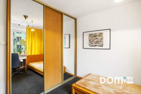 3 oddzielne pokoje salon z kuchnią, z balkonem
