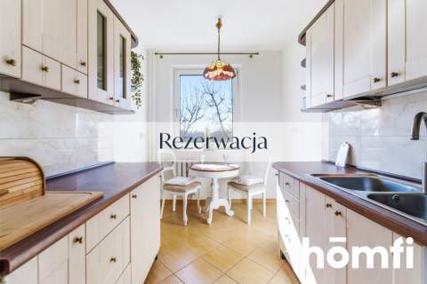 Słoneczne rozkładowe z balkonem i piwnicą
