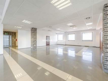 Open space/całe piętro w nowoczesnym biurowcu 1-P