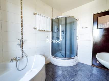 Przestronny dom Komarów Dolny 240m2