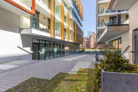 Lokal o pow. 112 m2 z witrynami Jasna/Wieniawska