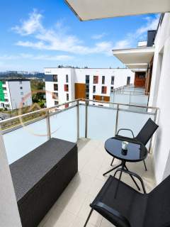 OSIEDLE FILMOWE, 42 m , BALKON, WINDA