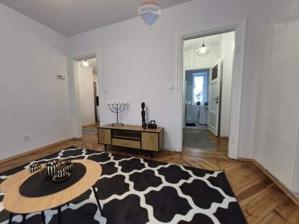 Milanówek apartament w willi z ogrodem