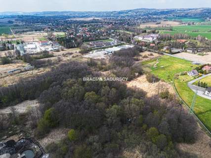 Atrakcyjna nieruchomość usługowa w Brzeziu 1,19 ha