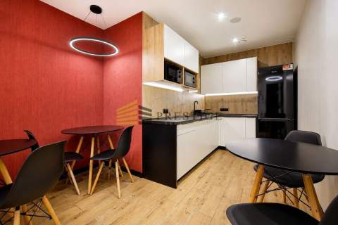 221m2 w biurowcu - Powiśle