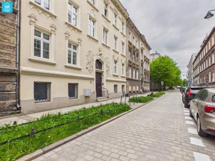 Kameralna kamienica niedaleko Starówki