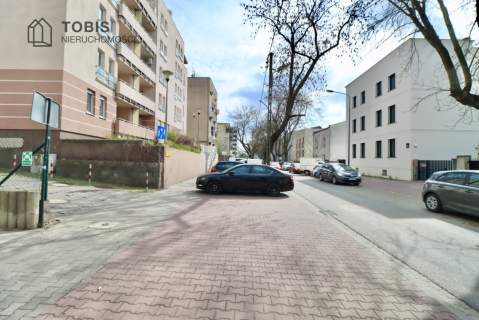 2 pokoje z balkonem i parkingiem   ul. Górki 9