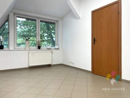 Lokal 32 m2, 1 piętro, 2 pomieszczenia
