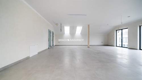 Lokal usługowy do wynajęcia - 100m2 