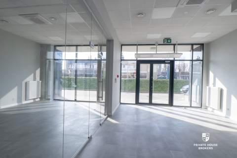 Lokal handlowo- usługowy Walerego Sławka 96 mkw