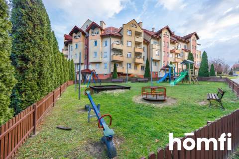 Dwupoziomowe mieszkanie z balkonem i piwnicą