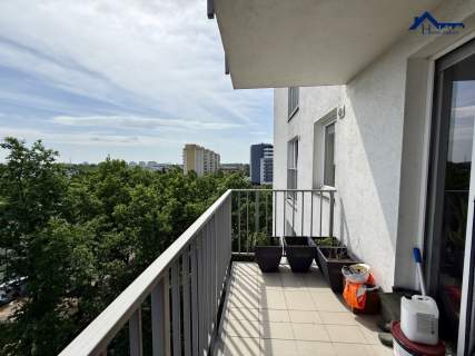 2012 r. Kawalerka Garaż Balkon Do odświeżenia 