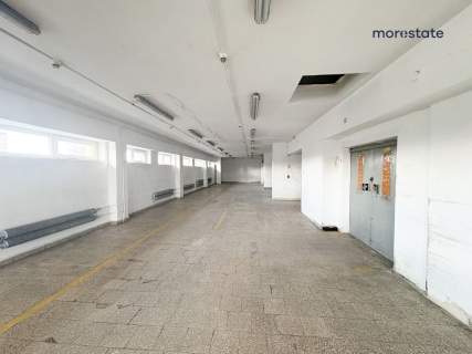 hala/magazyn 240m2 na Bieńczycach z windą tow.