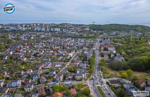 2-letni budynek w centrum Małego Kacka