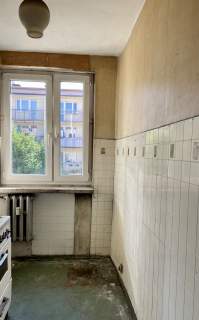 mieszkanie do remontu 49.5 m2, 3 pokoje