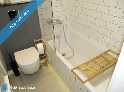 Urocze studio na Woli, z wydzieloną sypialnią, bardzo słoneczne...