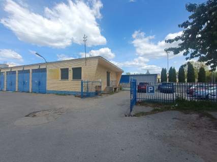 Hala 250 m2 z placem - KSM ul. Sandomierska