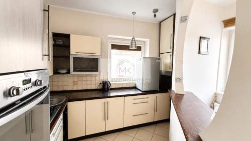 Mieszkanie 2/3 pokoje, piwnica 58m2, Zamkowa, Brzeg