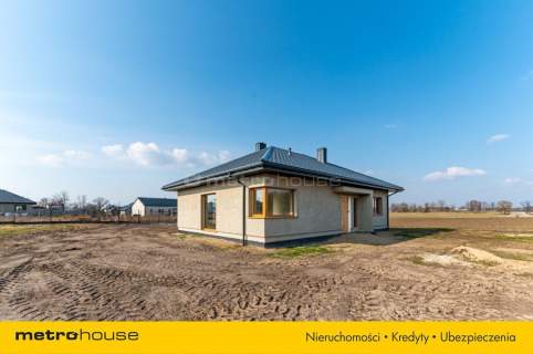 Dom w pięknej cichej okolicy - przyłącza w cenie 