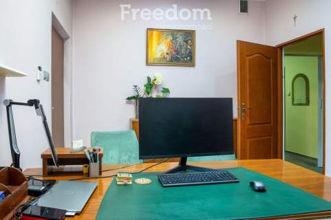 Lokal użytkowy na sprzedaż 61.5 m2