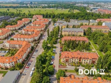 Przestronne, duża komórka lokatorska, balkon