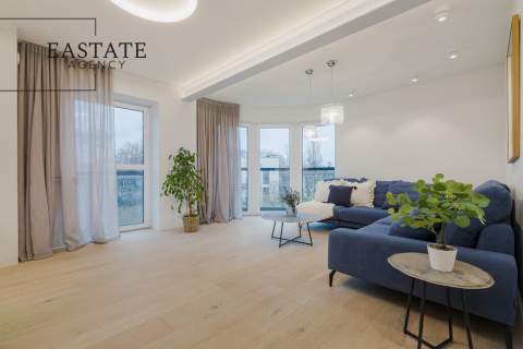 Nowoczesne mieszkanie w Apartamentowcu - top floor