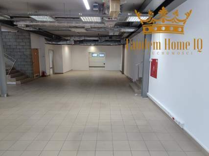 Do wynajęcia magazyn 556m2 , parter budynku ocieplanego - 
