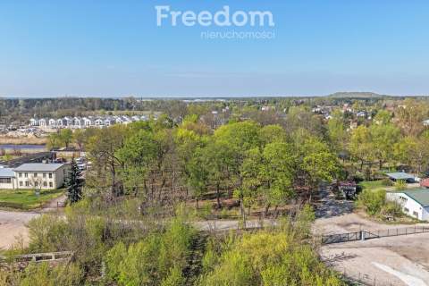 Zabytkowy park 1,2 ha 29 km od Warszawy
