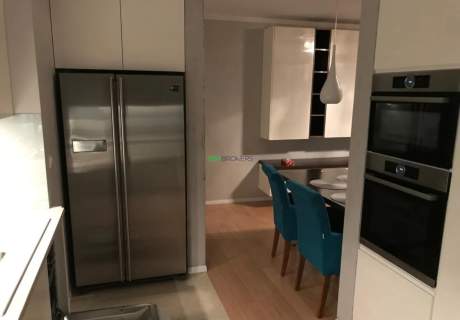 Komfortowe i eleganckie 3 pokoje garaż, komórka
