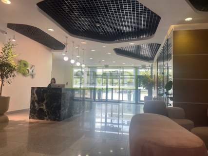 Sala konferencyja,biuro,dostęp24h,parking,recepcja