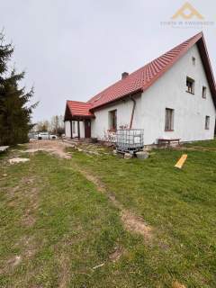 Przestronny dom z nowym dachem i instalacjami Działka 4200 m2,...