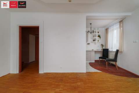 KOMPAKTOWE 2 POKOJE Z DREWNIANYM PARKIETEM