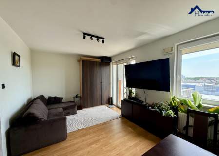 2012 r. Kawalerka Garaż Balkon Do odświeżenia 