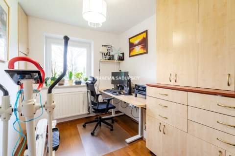 Zadbany dom na pięknej działce / potencjał