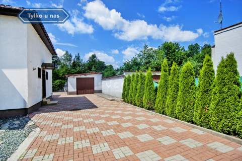 Dom z garażem, działka 1185m2 Częstochowa Lisiniec