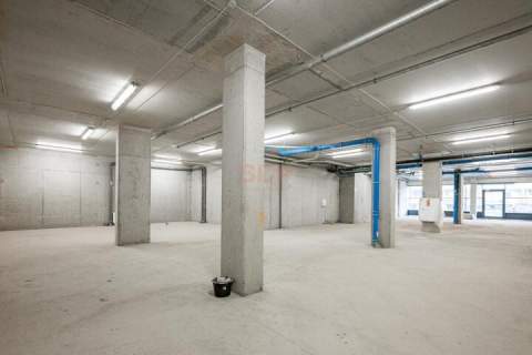Lokal usługowy 330m2 Ruchliwa ulica Garaż 