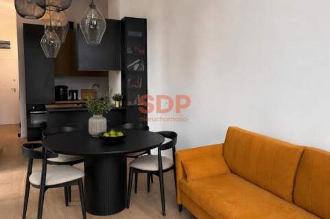 Apartament 2-pokojowy z widokiem na rzekę centrum