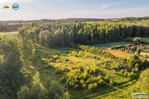 Duża działka w pięknej i spokojnej okolicy