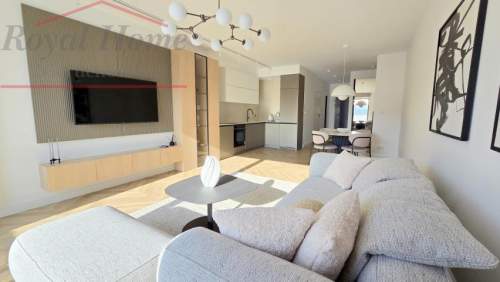 Luksusowy, wyposażony 3 pok apartament przy Rynku.