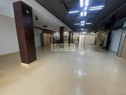 Showroom,parter,witryny,wys.3,5m,klima,wentylacja