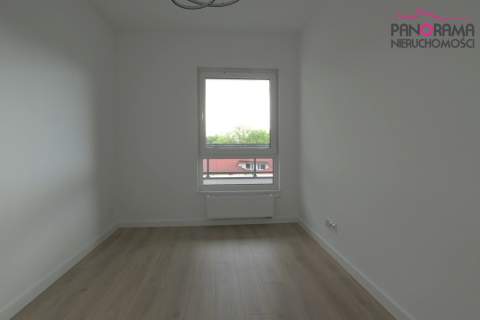 Nowe - 2 pokoje z miejscem w hali garażowej.
