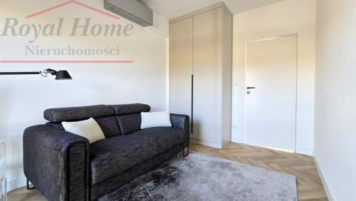 Luksusowy, wyposażony 3 pok apartament przy Rynku.